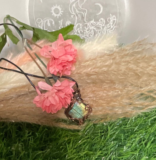 Labradorite Pendant wrapped in Antique Copper