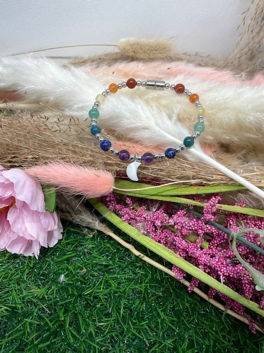 Chakra Bracelet with sliver - mother of pearl moon - Daydream Designs